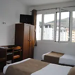 Hotell Adonis - Notre Dame De La Sarte