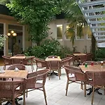 Hotel Adonis - Notre Dame De La Sarte