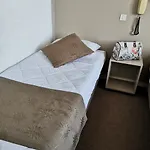 Adonis - Notre Dame De La Sarte Hotel