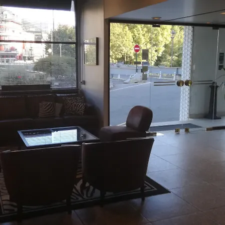 Hotel Adonis - Notre Dame De La Sarte