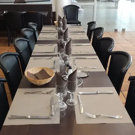 Adonis - Notre Dame De La Sarte 3* 卢德