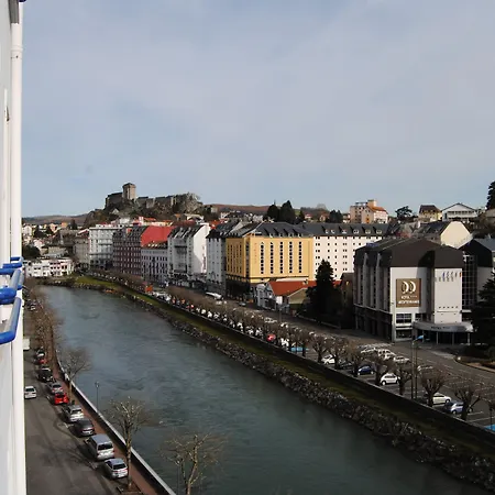 Adonis - Notre Dame De La Sarte 酒店 3*