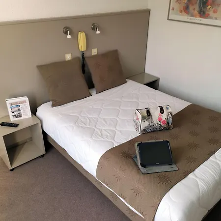 Hotel Notre Dame De La Sarte 3*
