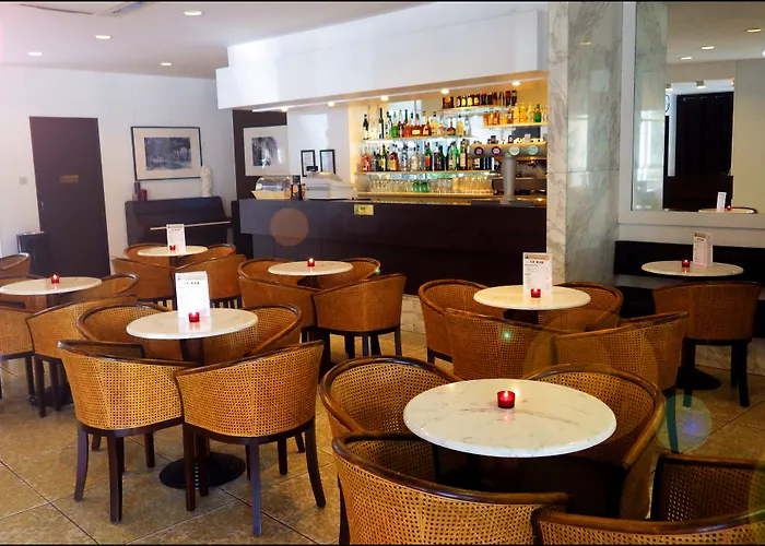 Adonis - Notre Dame De La Sarte 3* Lourdes