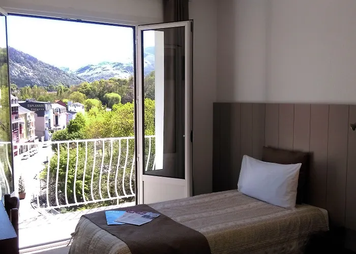 Adonis - Notre Dame De La Sarte 3* 卢德