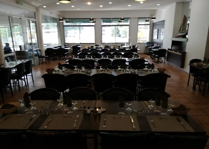 ホテル Adonis - Notre Dame De La Sarte ルルド