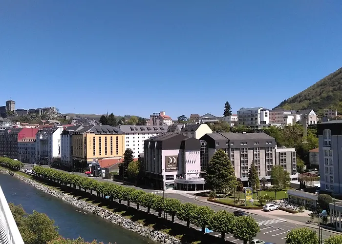 Adonis - Notre Dame De La Sarte ホテル ルルド