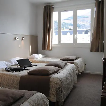 Adonis - Notre Dame De La Sarte لورد