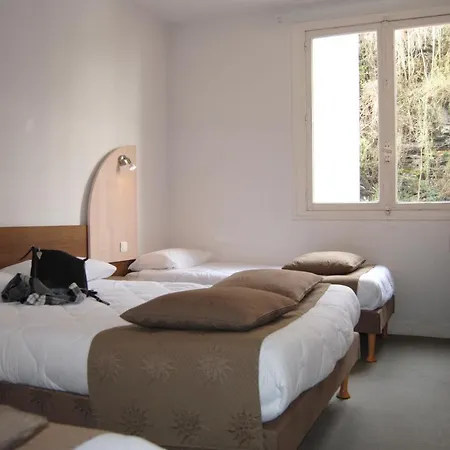 فندق Adonis - Notre Dame De La Sarte لورد