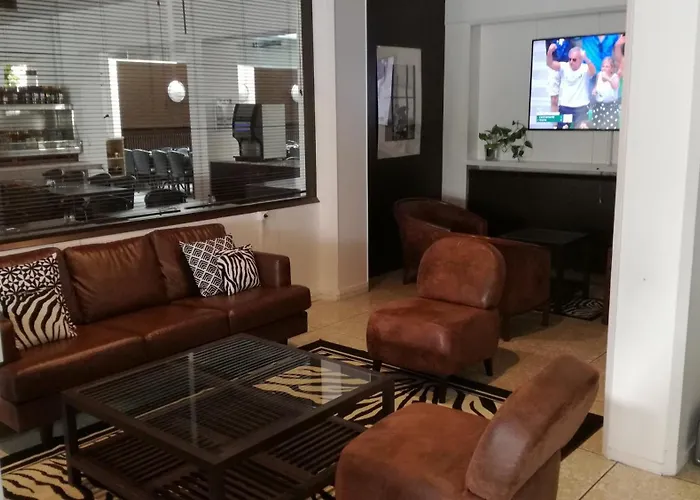 Adonis - Notre Dame De La Sarte מלון לורדה